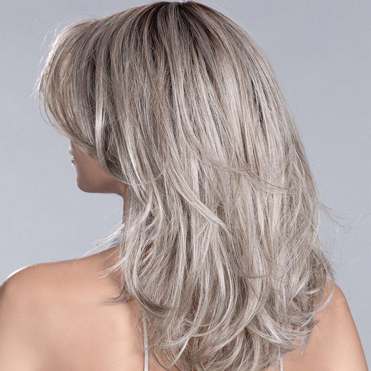 Ellen Willle | Perruque de cheveux synthétiques | Voix mono